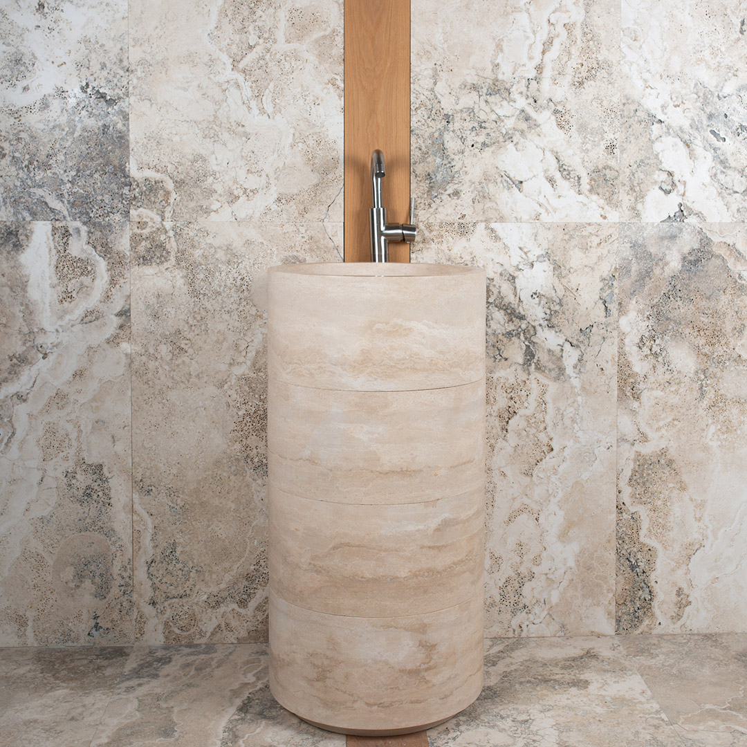 Freestanding travertine washbasin “Colonna”