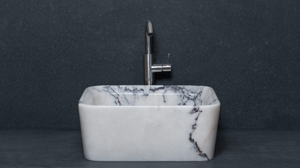 Square marble washbasin “Square Lilac”